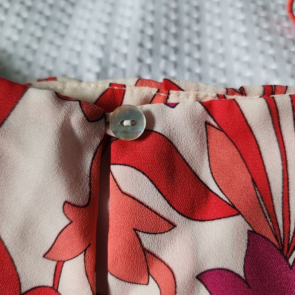 NWOT Violet & Claire Sleeveless Blouse - Picture 5 of 7